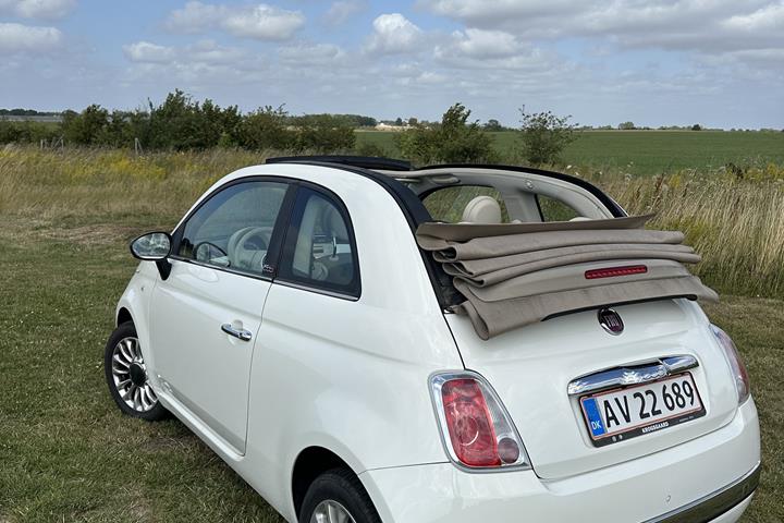 Hvid Fiat 500C fra 2015