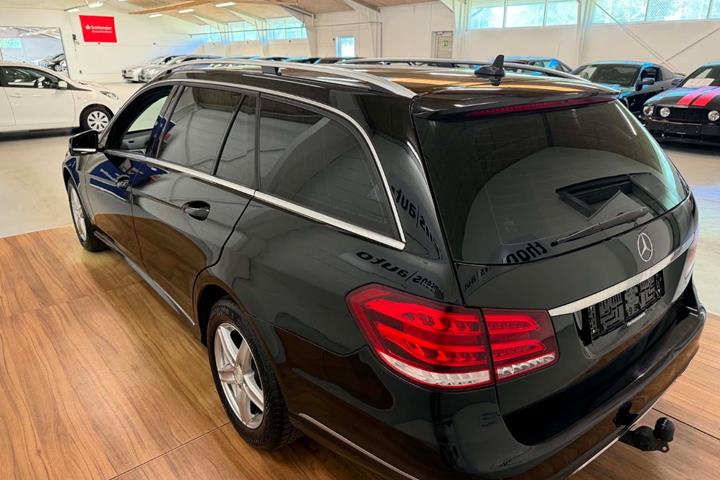 Sort Mercedes E200 fra 2014