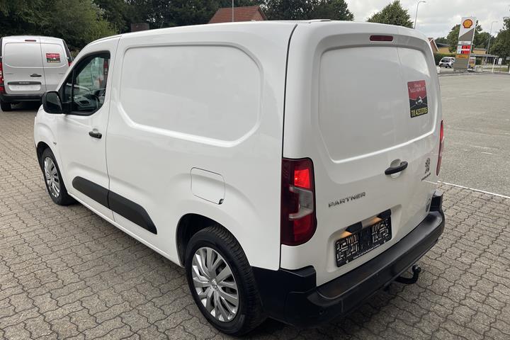 Hvid Peugeot Partner fra 2019