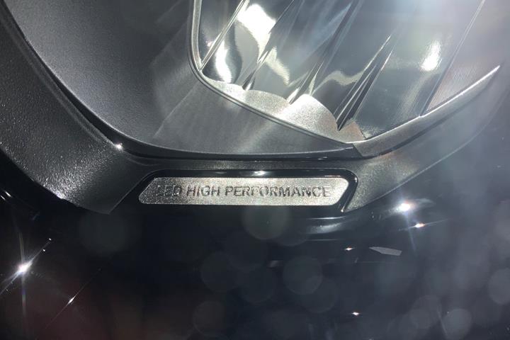Grå Mercedes EQA250 fra 2022