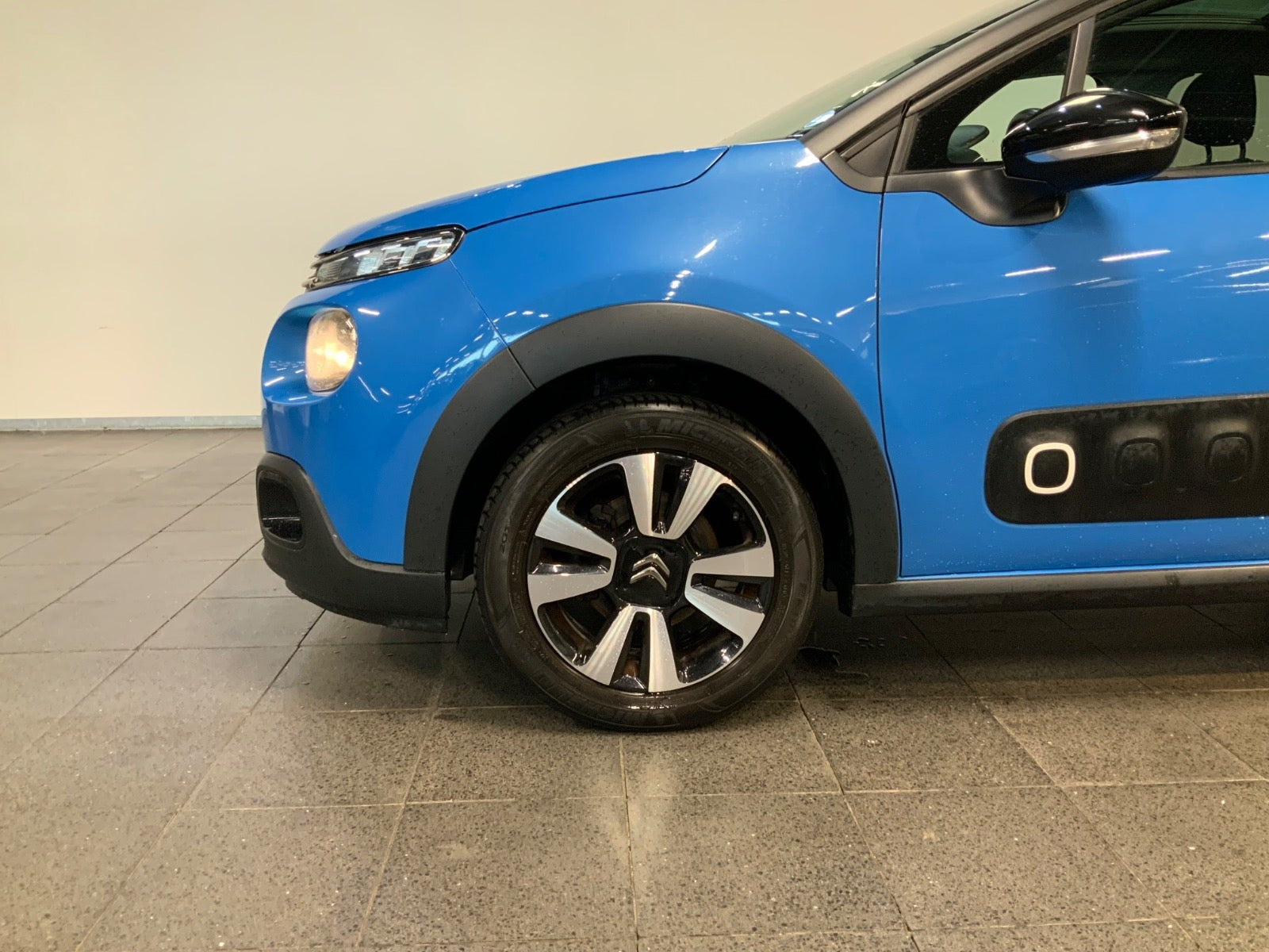 Blå Citroën C3 fra 2019