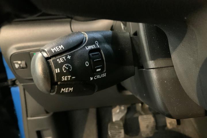 Blå Citroën C3 fra 2019