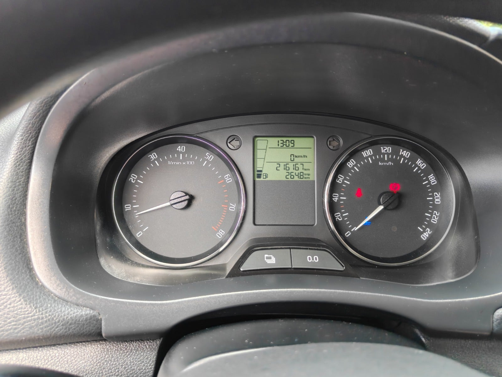 Gul Skoda Fabia fra 2011