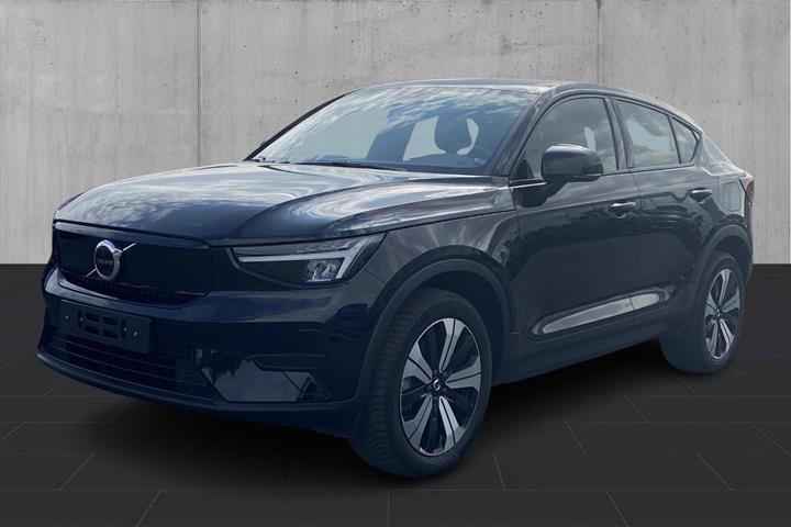 Sort Volvo C40 fra 2023 set udefra