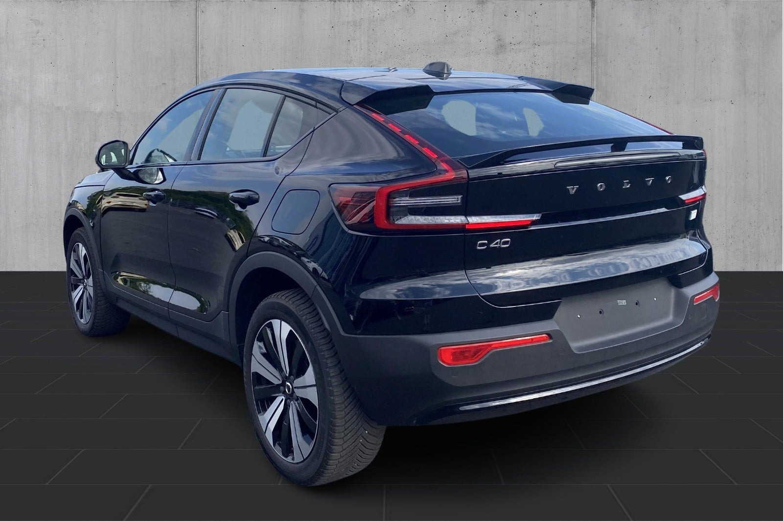 Sort Volvo C40 fra 2023
