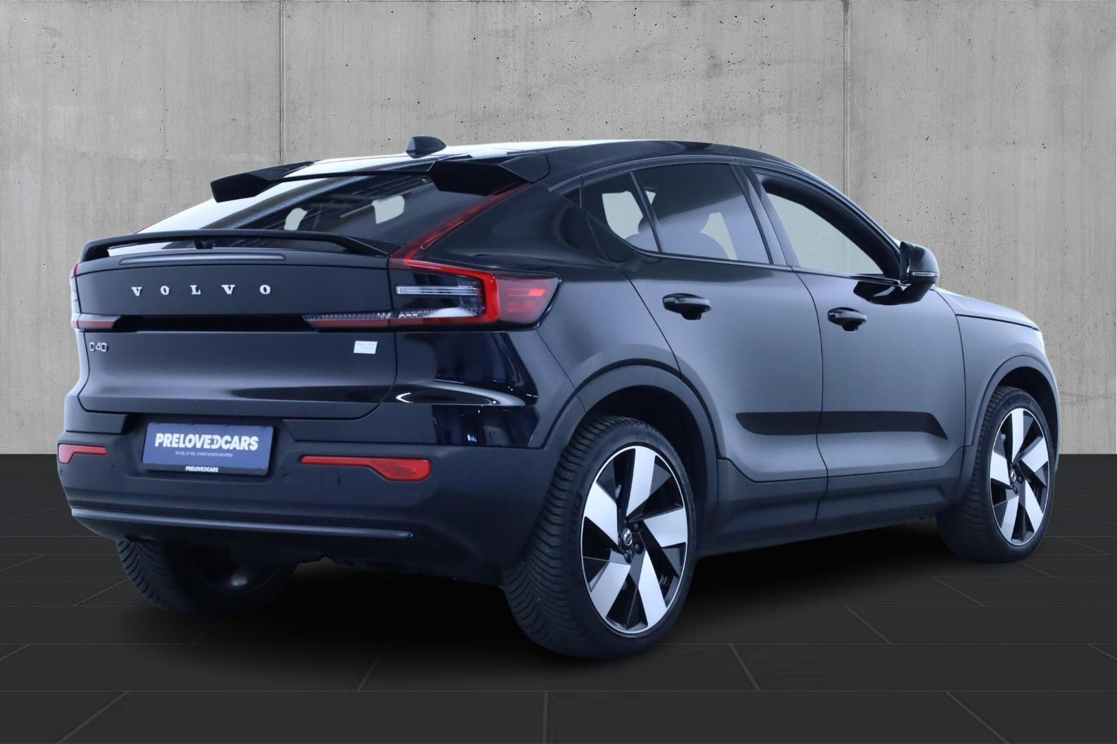 Sort Volvo C40 fra 2023