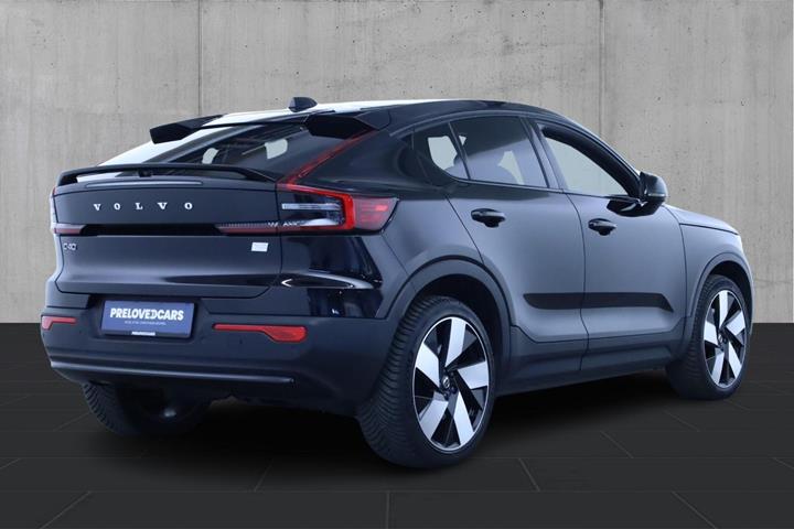 Sort Volvo C40 fra 2023