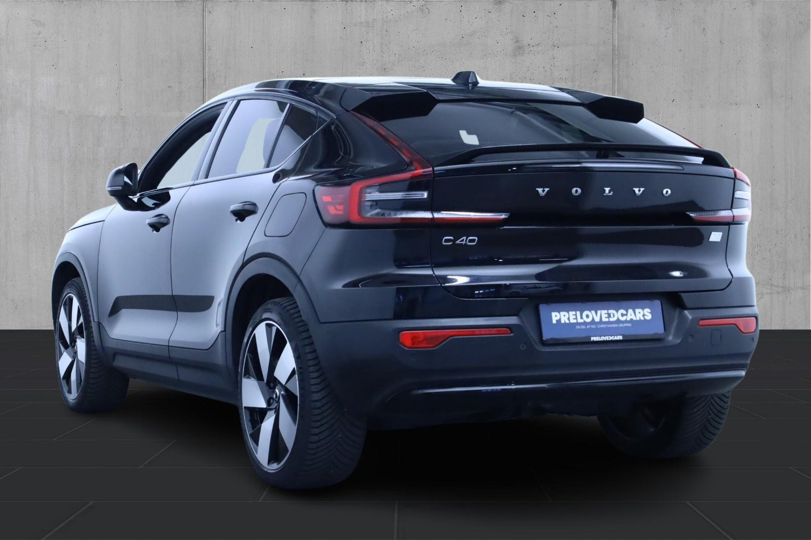 Sort Volvo C40 fra 2023