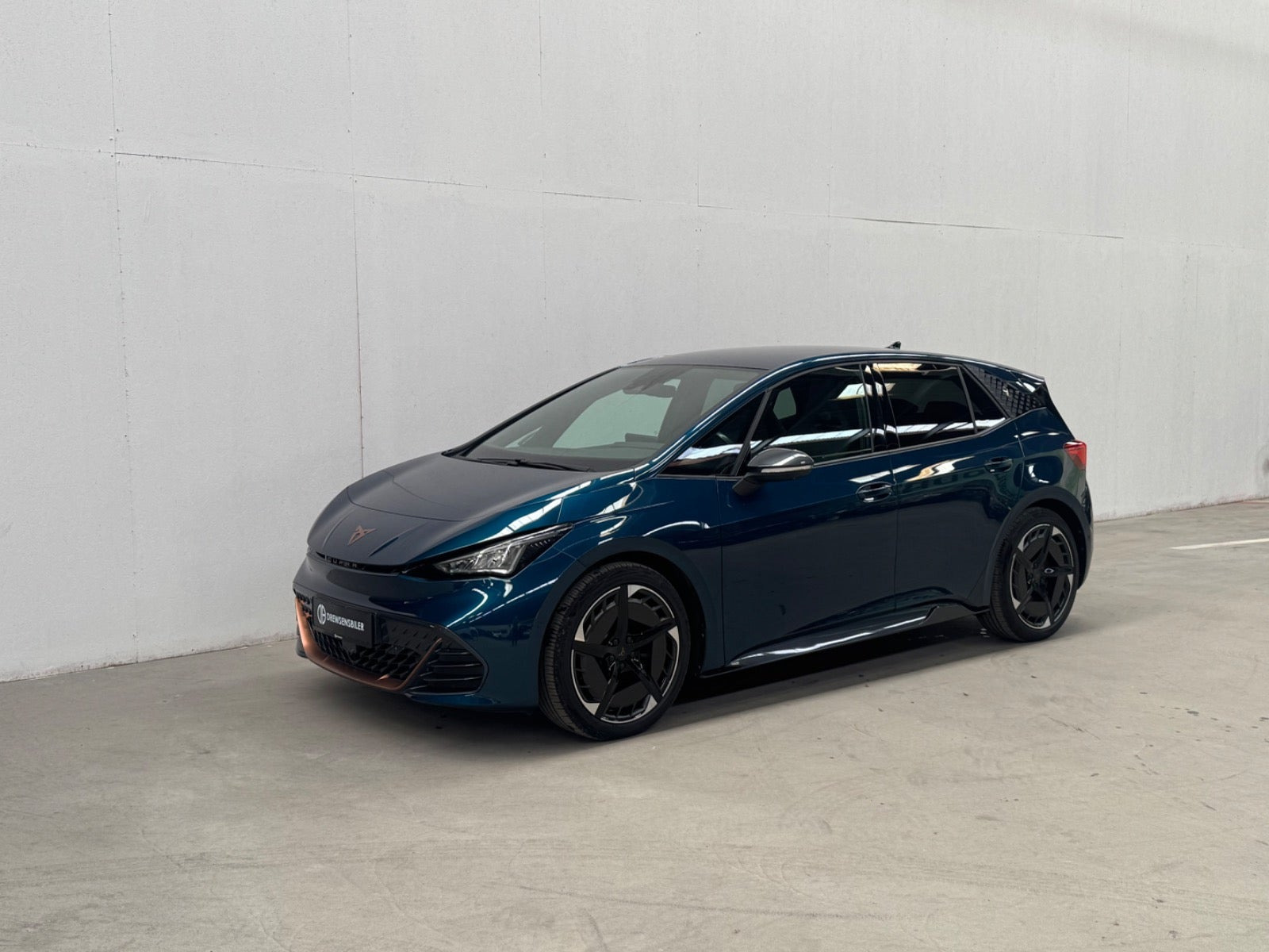 Blå Cupra Born fra 2023