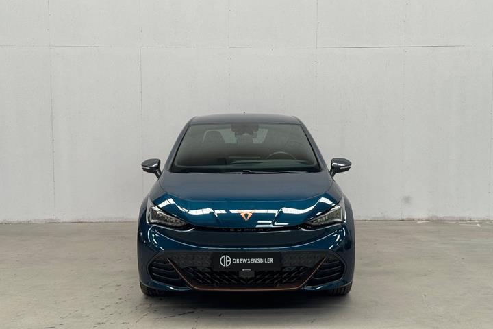Blå Cupra Born fra 2023