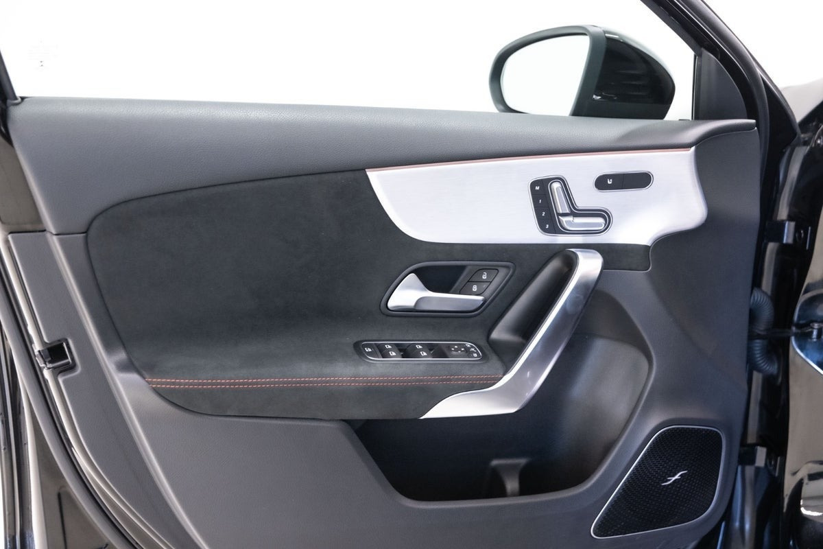 Sort Mercedes A35 fra 2020