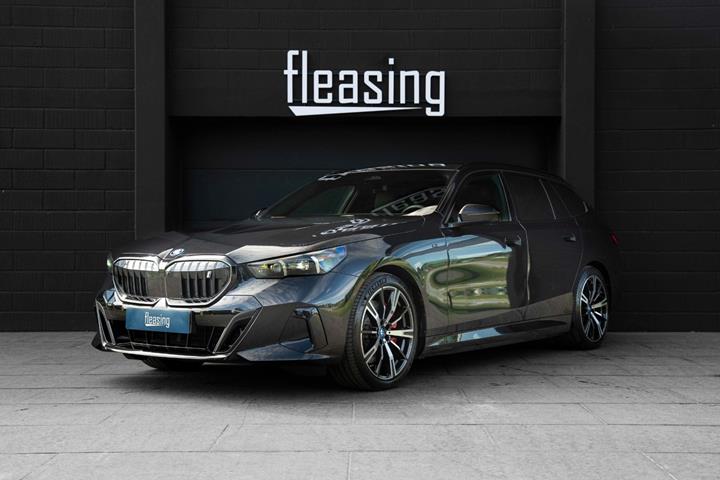 Sort BMW i5 fra 2025