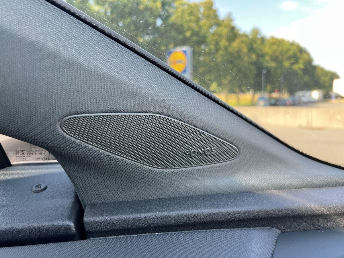 Grå Audi Q4 e-tron fra 2022