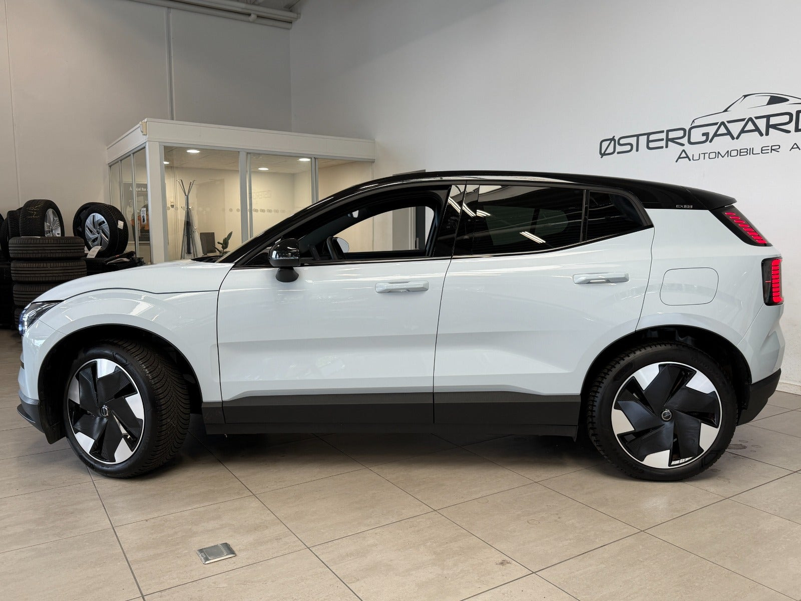Blå Volvo EX30 fra 2024