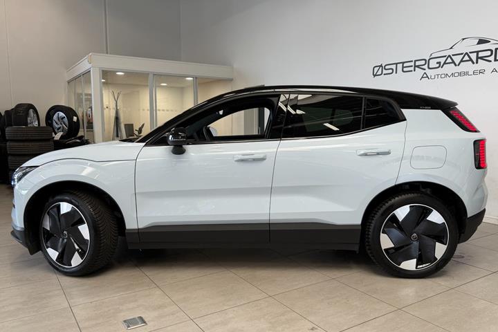 Blå Volvo EX30 fra 2024