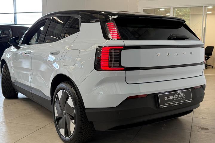 Blå Volvo EX30 fra 2024