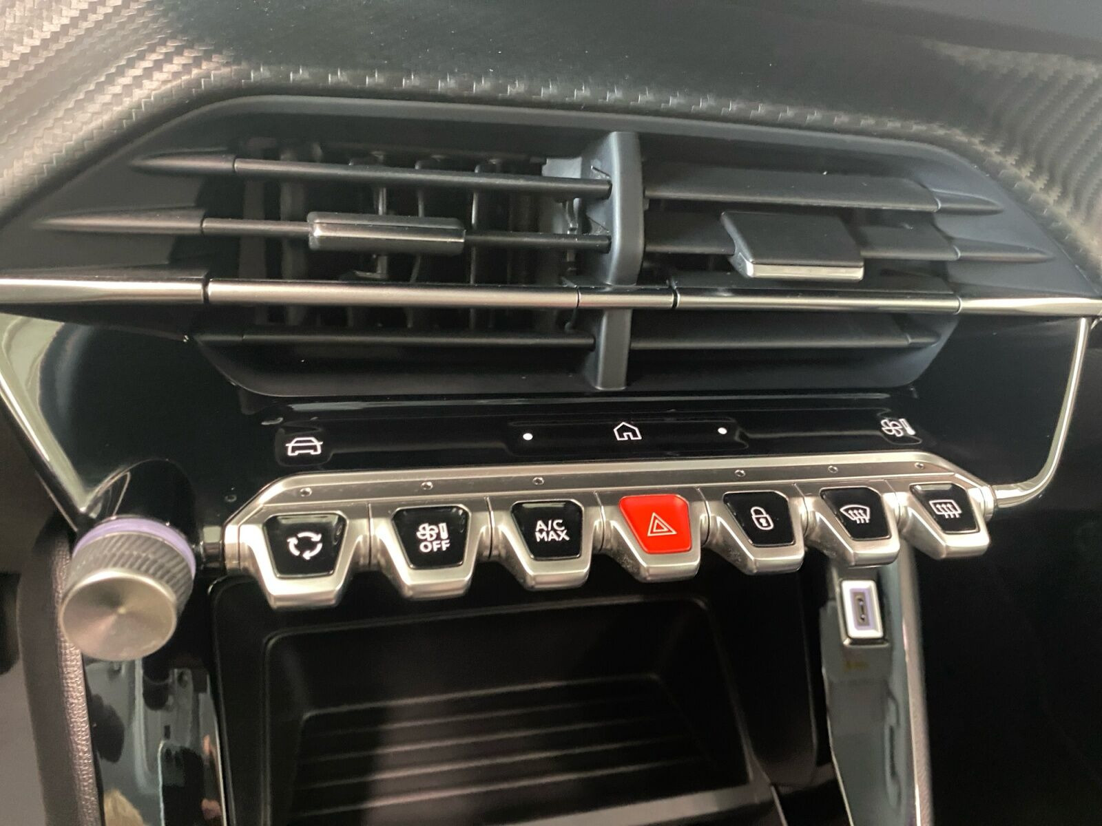 Sort Peugeot e-208 fra 2025