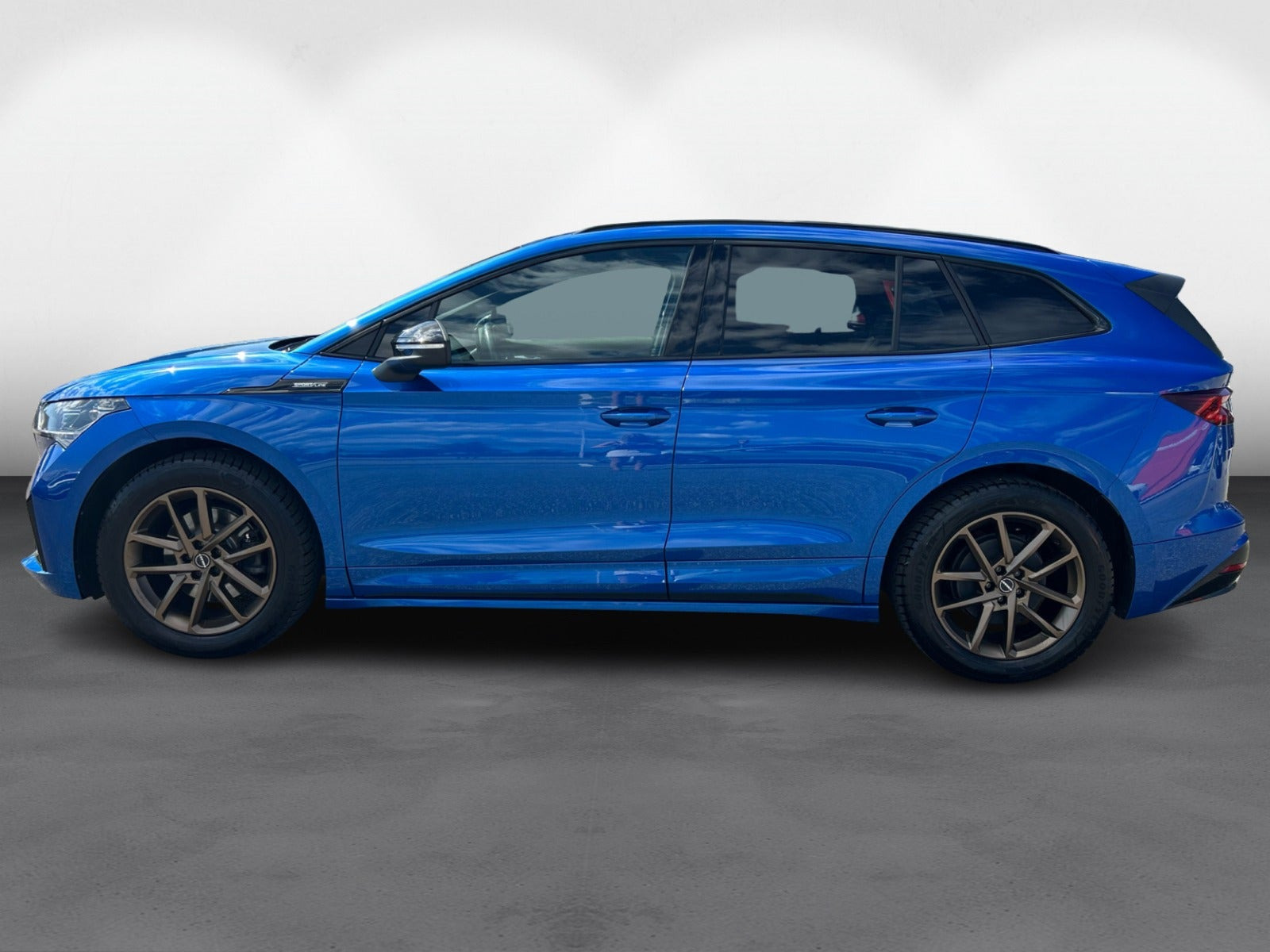 Blå Skoda Enyaq fra 2023