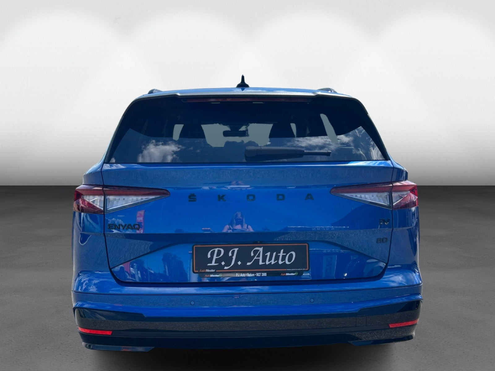 Blå Skoda Enyaq fra 2023