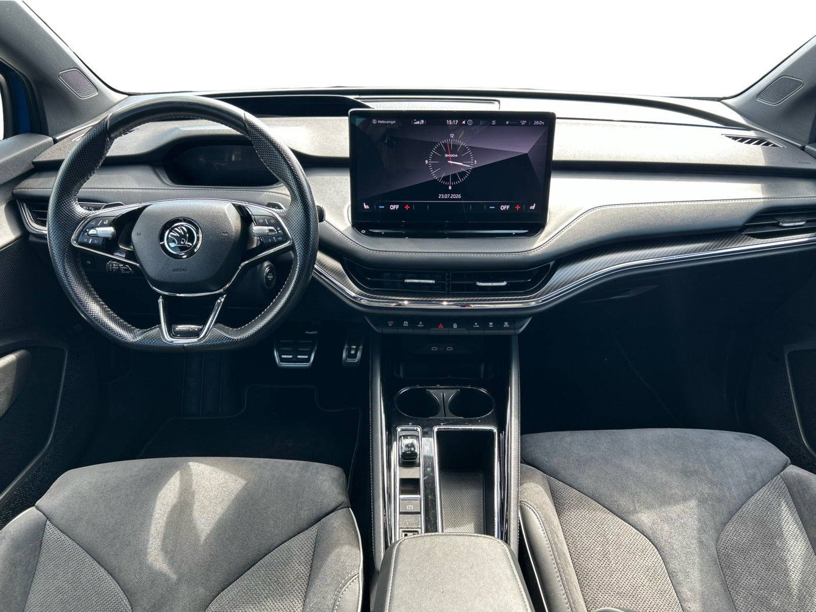 Blå Skoda Enyaq fra 2023