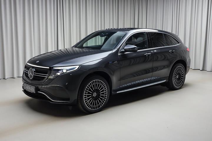 Grå Mercedes EQC400 fra 2023
