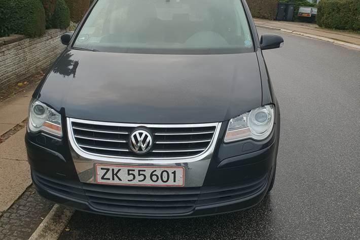 Sort VW Touran fra 2008