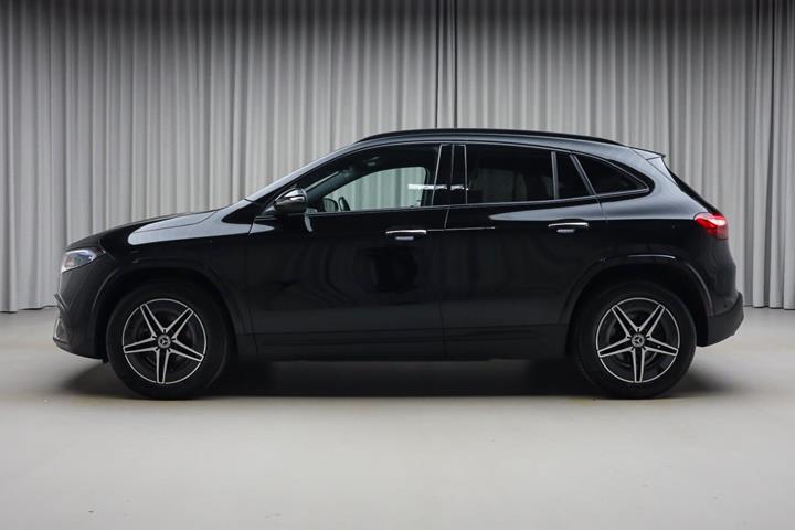 Sort Mercedes EQA250+ fra 2025