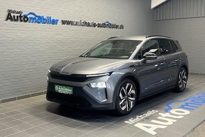Grå Skoda Elroq fra 2025 set udefra