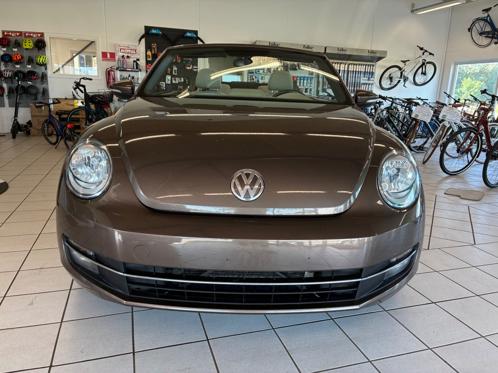 Brun VW The Beetle fra 2014