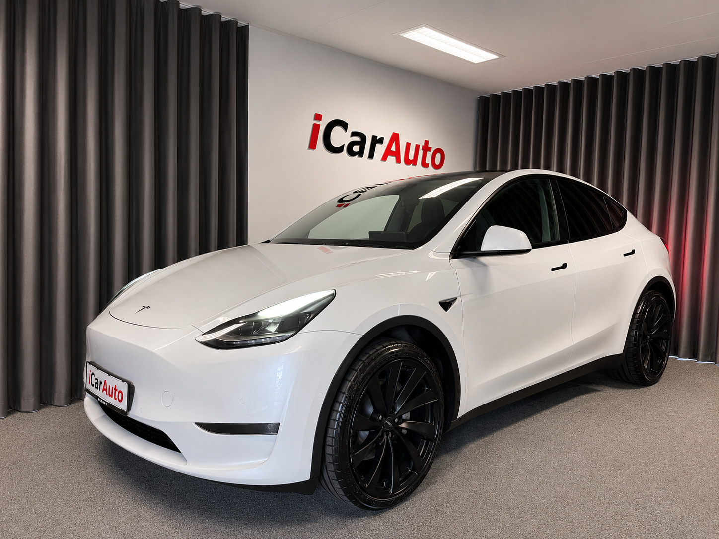 Tesla Model Y Long Range AWD