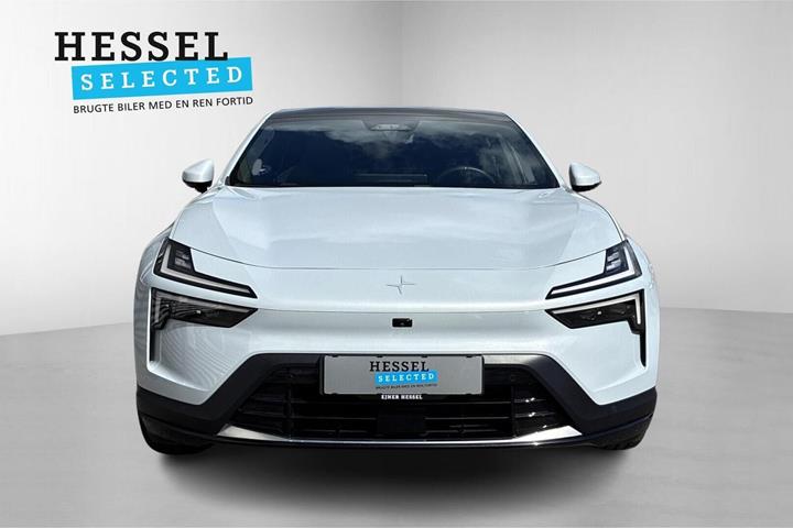 Hvid Polestar 4 fra 2025