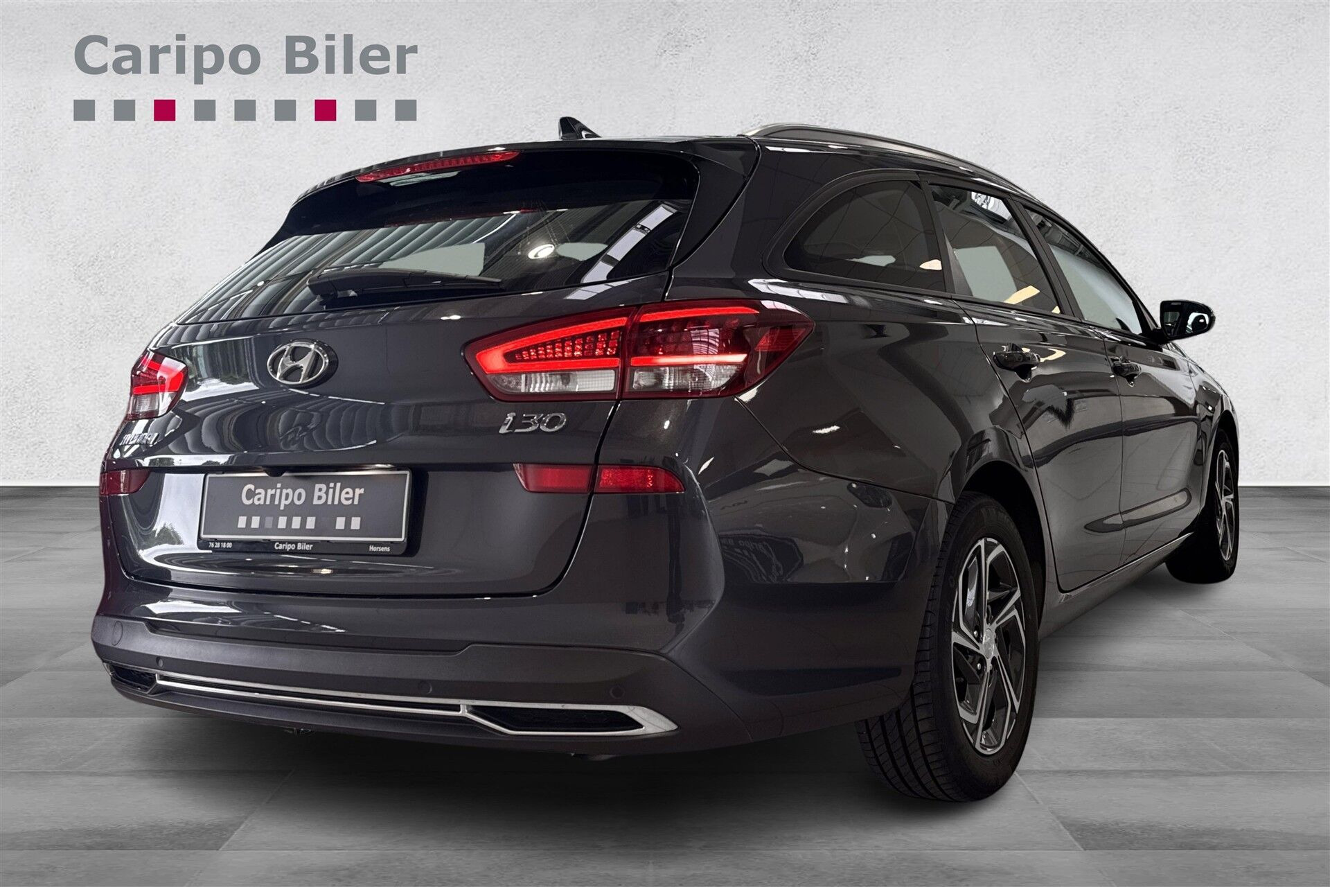Grå Hyundai i30 fra 2022