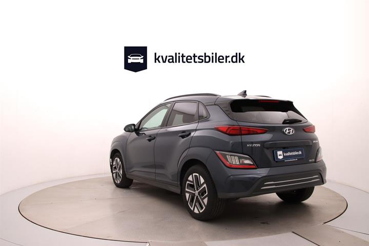 Grå Hyundai Kona fra 2023