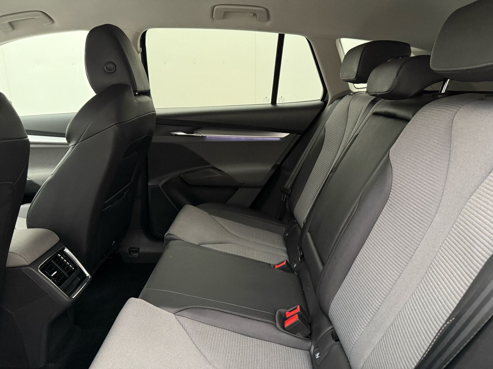 Sort Skoda Enyaq fra 2021