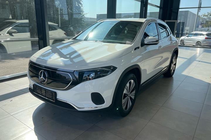 Hvid Mercedes EQA 250+ fra 2022