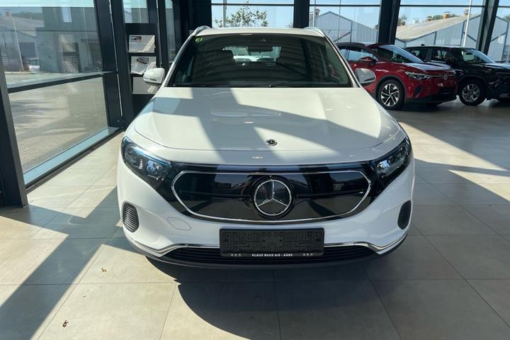 Hvid Mercedes EQA 250+ fra 2022