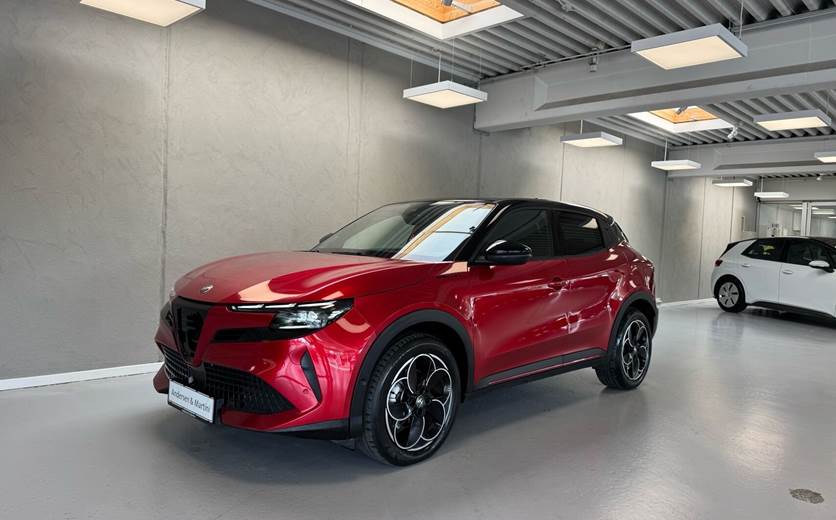 Alfa Romeo Junior EL Speciale 156HK 5d Aut.