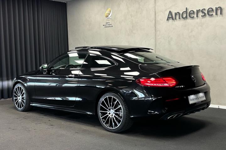 Sort Mercedes C43 AMG fra 2018