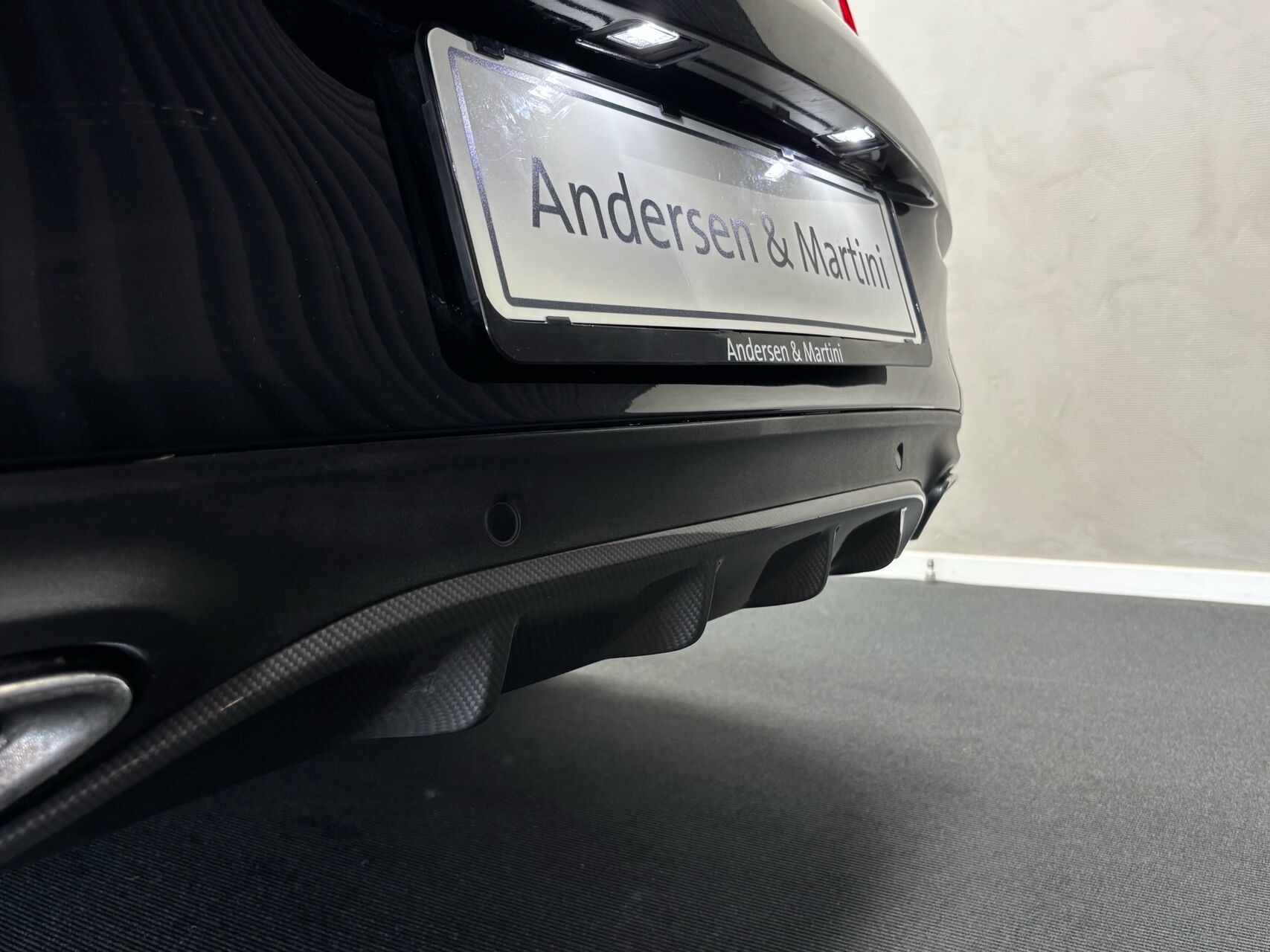 Sort Mercedes C43 AMG fra 2018