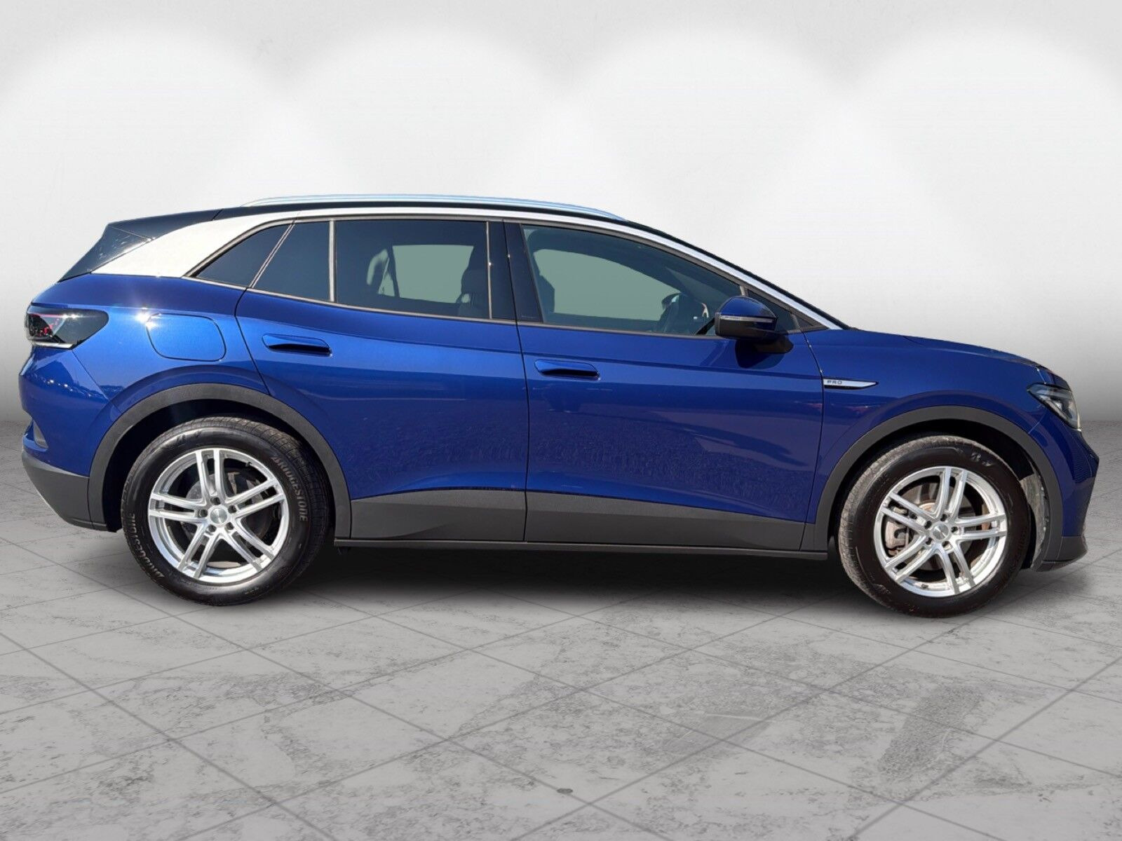 Blå VW ID.4 fra 2023
