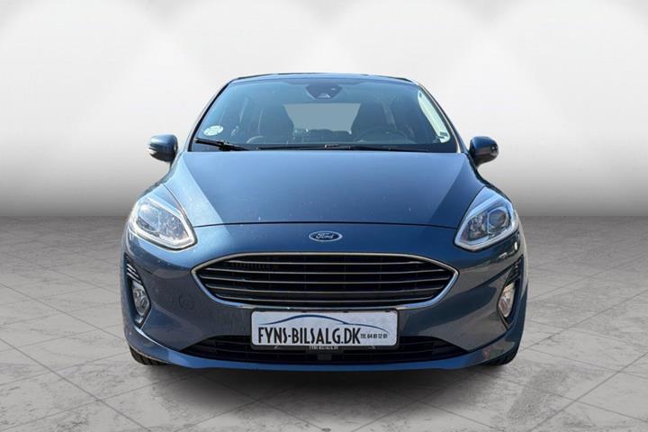 Blå Ford Fiesta fra 2019