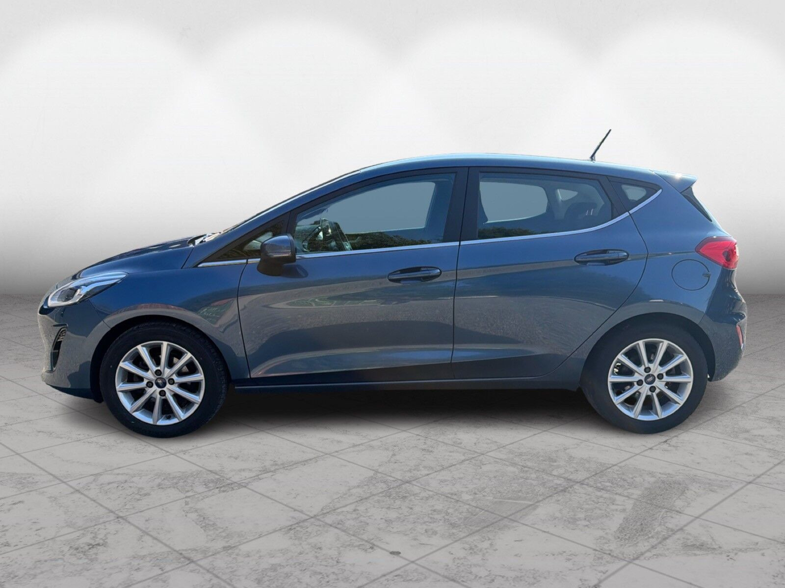 Blå Ford Fiesta fra 2019