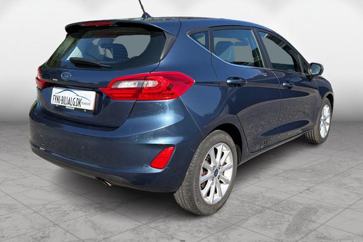 Blå Ford Fiesta fra 2019