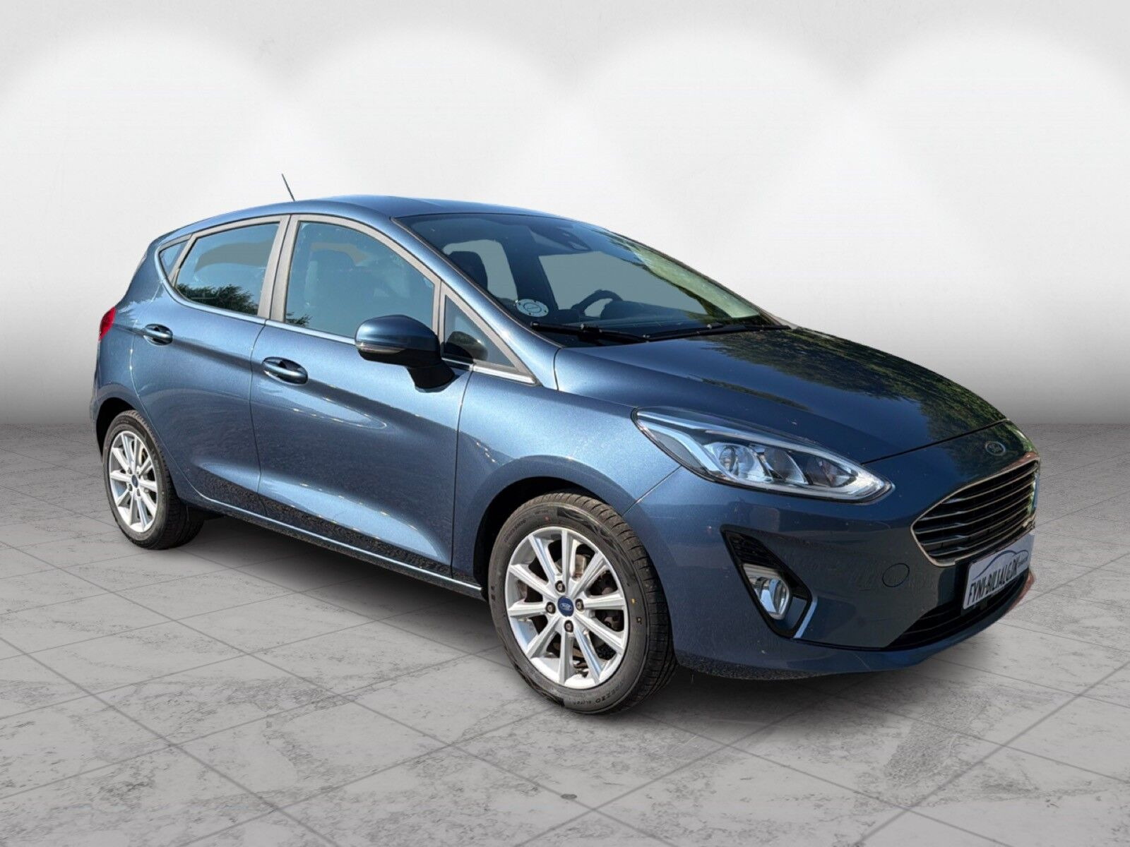Blå Ford Fiesta fra 2019