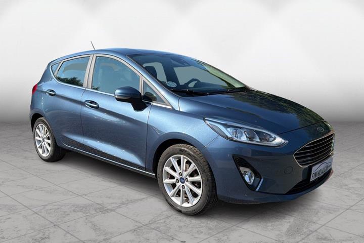 Blå Ford Fiesta fra 2019
