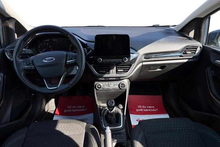 Blå Ford Fiesta fra 2019
