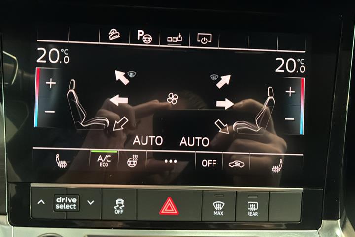 undefined Audi e-tron fra 2020