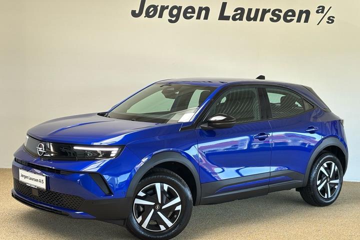 Blå Opel Mokka-e fra 2025