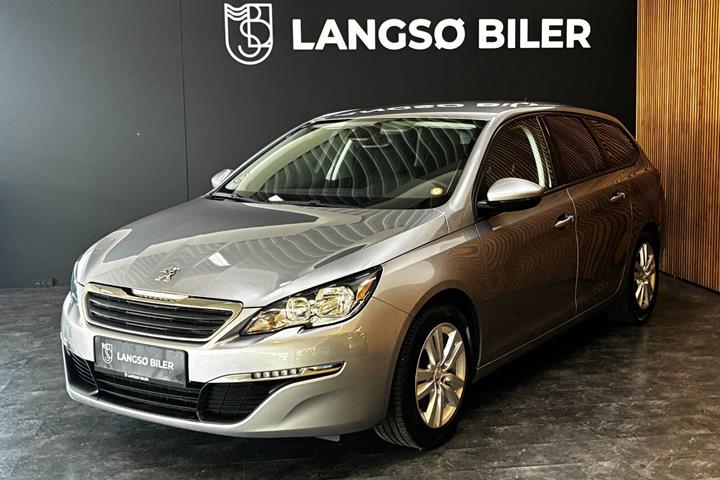 Sølv Peugeot 308 fra 2017