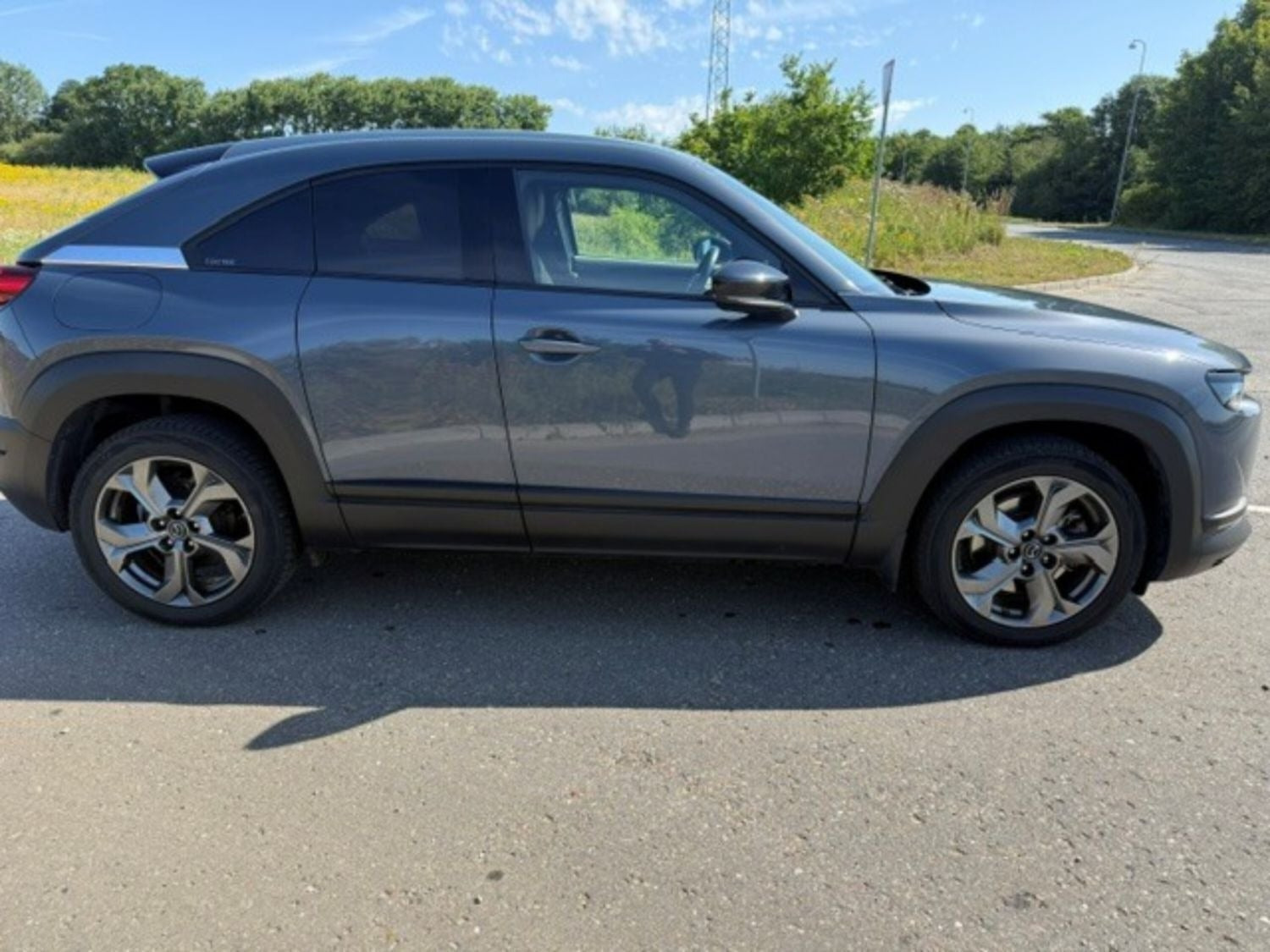 Grå Mazda MX-30 fra 2020